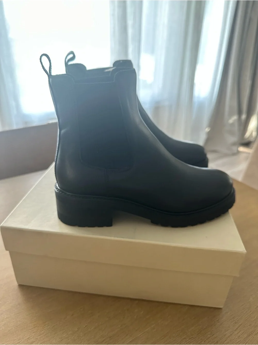 La CANADIENNE Black Leather Chelsea Lug Booties